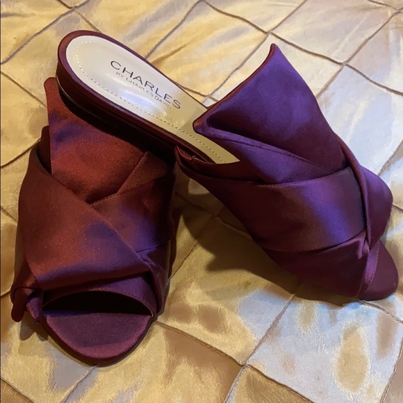 Charles by Charles David unique slides, 37 1/2 - Picture 2 of 8